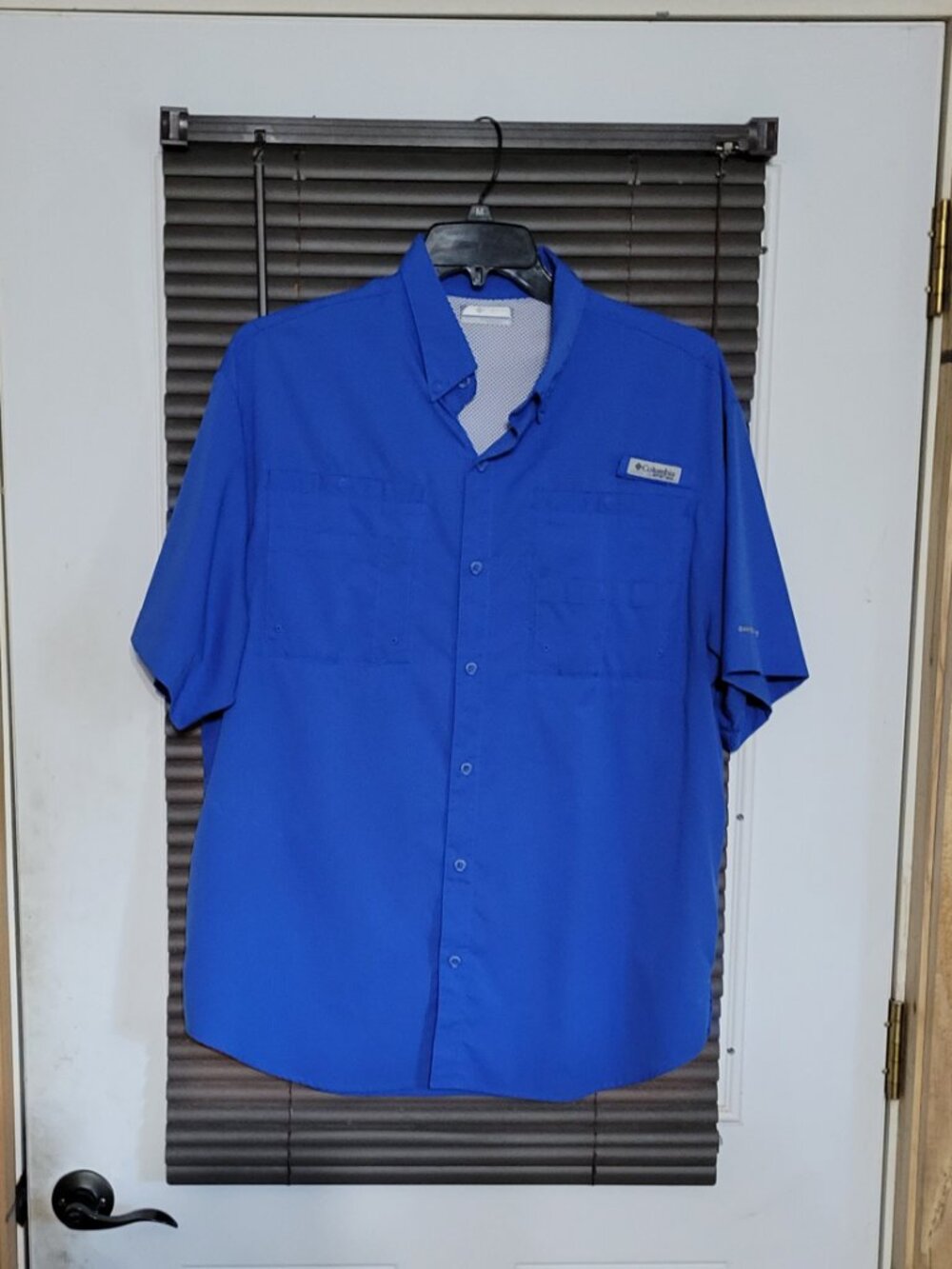 Columbia mans polyester short sleeve royal blue shirt size L